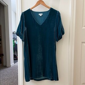 Sundance Deep Teal Velvet V-Neck Blouse